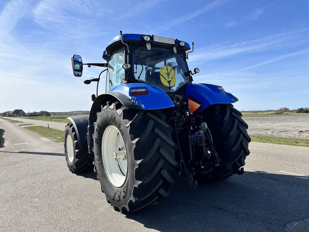 New Holland T7.220