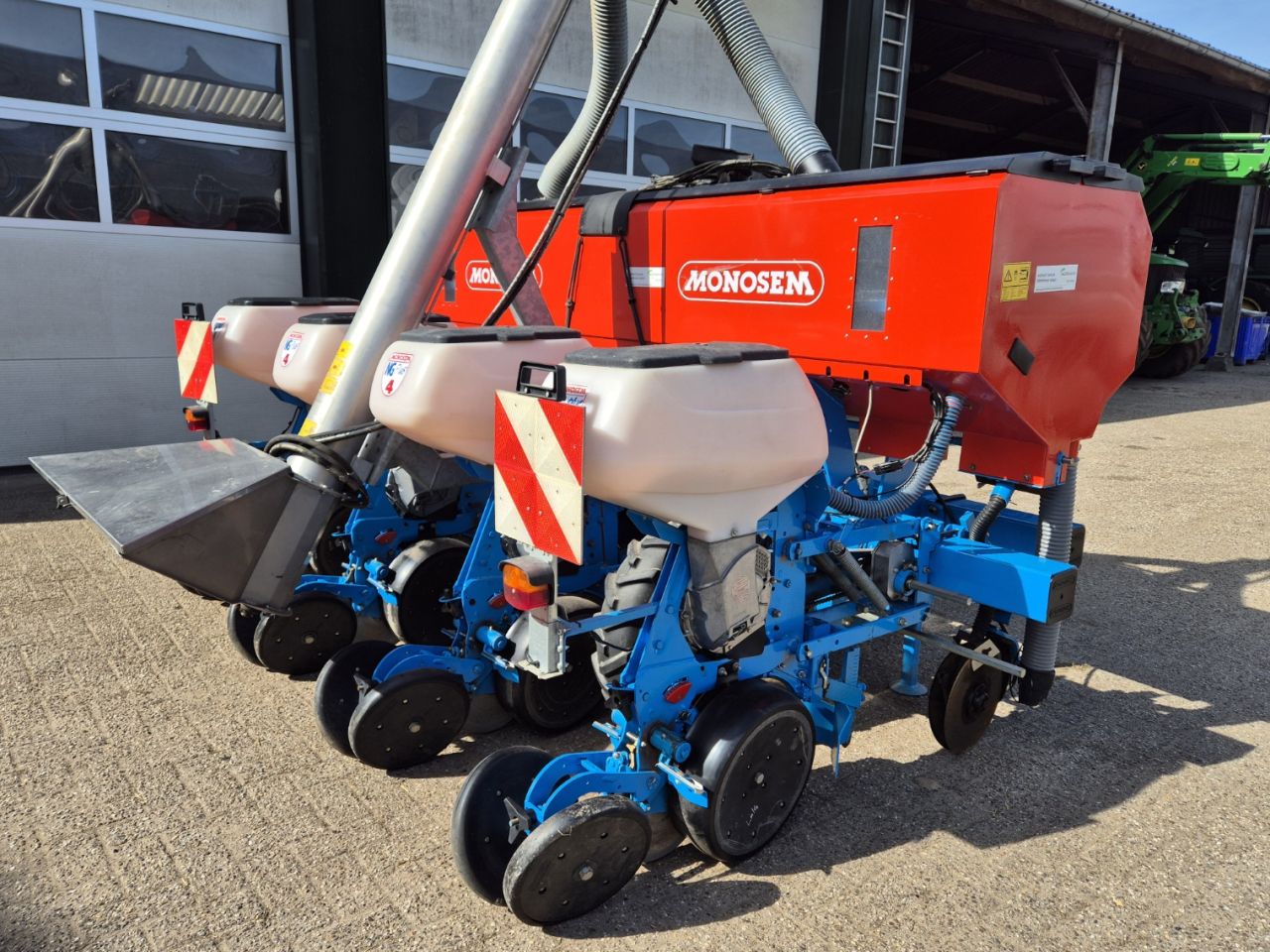 Monosem NG4 Plus 4 rijer maiszaaimachine maispoter
