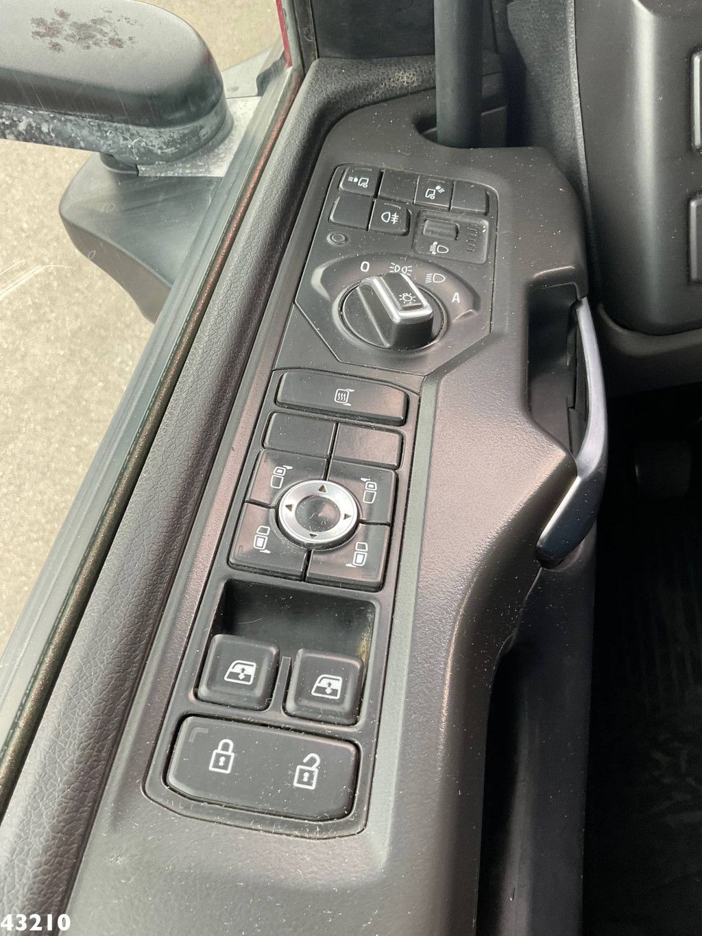 Scania P 410 8x4 Kipper