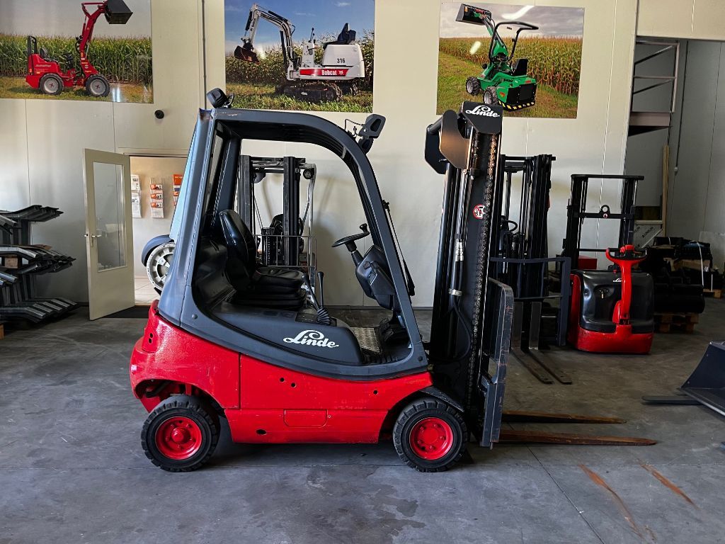 LINDE H16T-03 Heftruck (LPG) KEURIG NETJES!