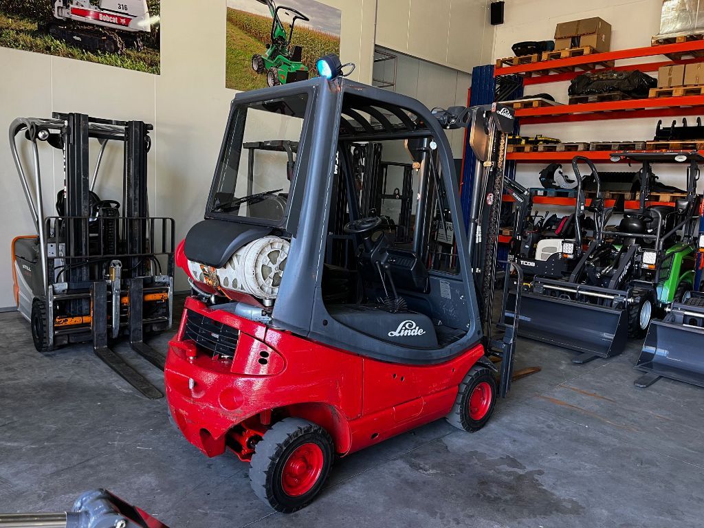 LINDE H16T-03 Heftruck (LPG) KEURIG NETJES!