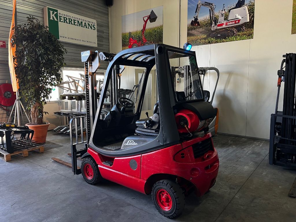 LINDE H16T-03 Heftruck (LPG) KEURIG NETJES!