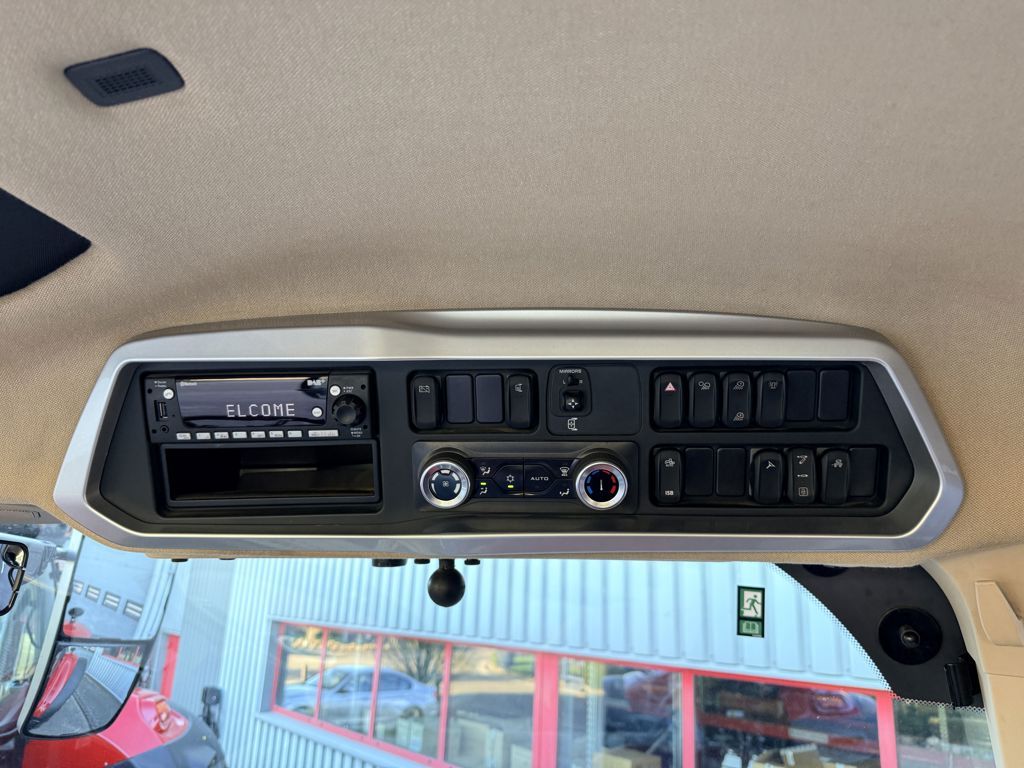 Case IH Optum 300 CVX GPS RTK