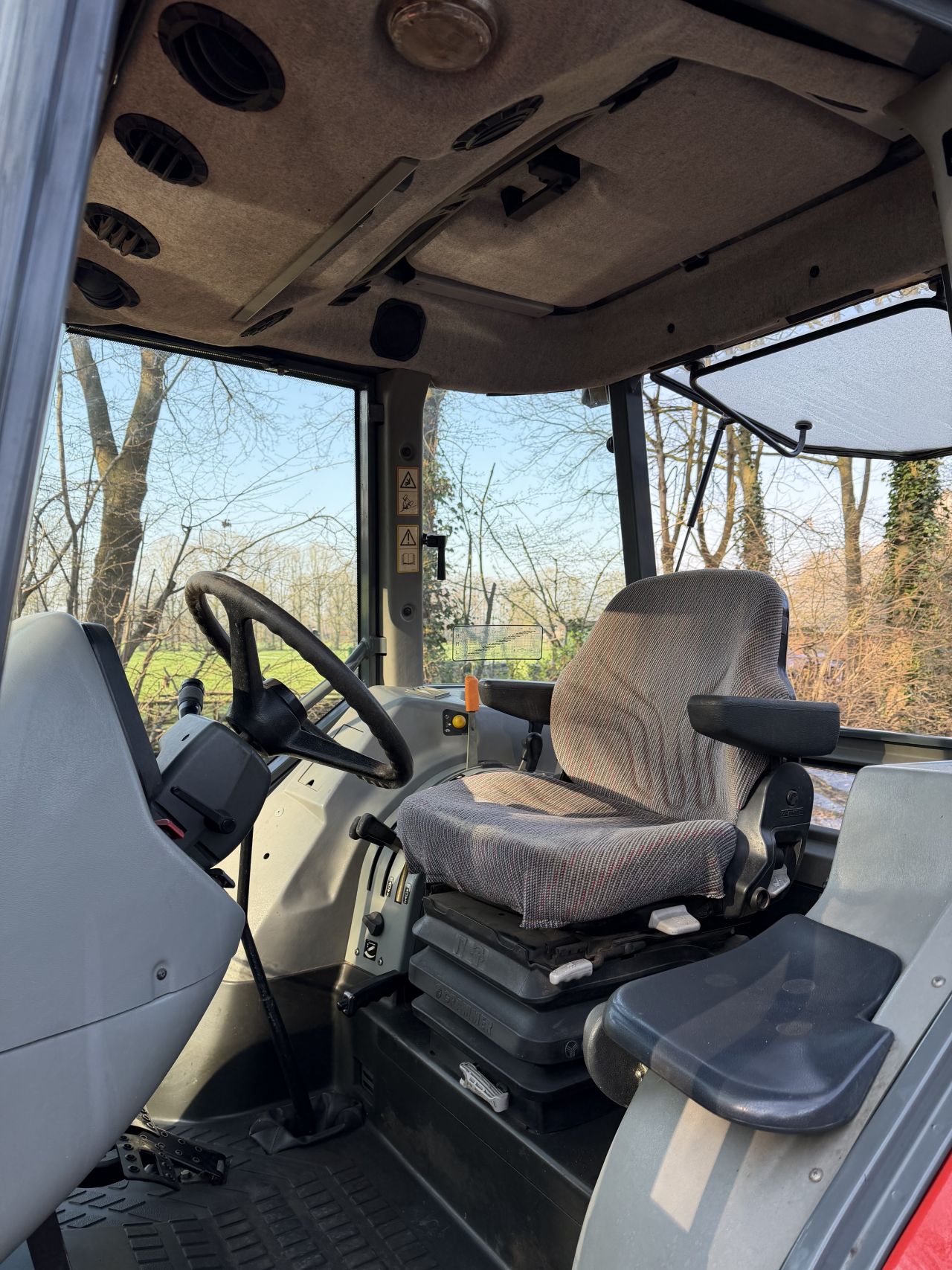 Massey Ferguson 4225