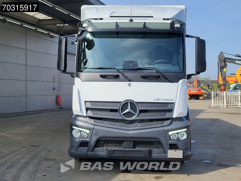 Mercedes Actros 2532 6X2 2000kg Ladebordwand Lift + Steering Axle Automatic Navi ACC Euro 6
