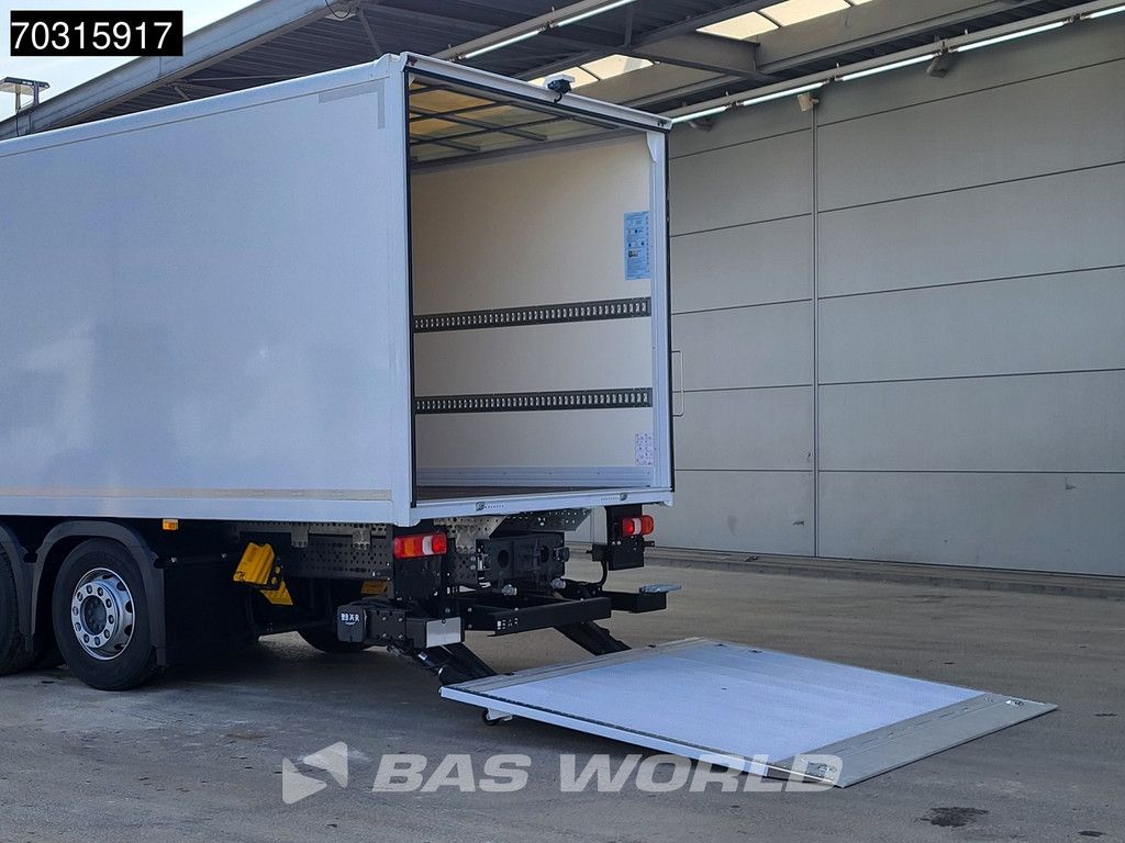 Mercedes Actros 2532 6X2 2000kg Ladebordwand Lift + Steering Axle Automatic Navi ACC Euro 6