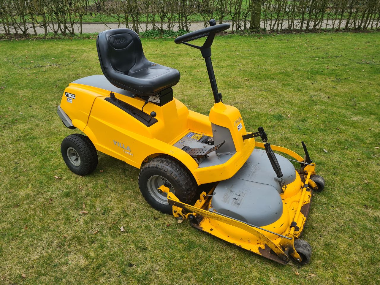 Stiga villa frontmaaier mulch maaier mulchmaaier hydrostaat.