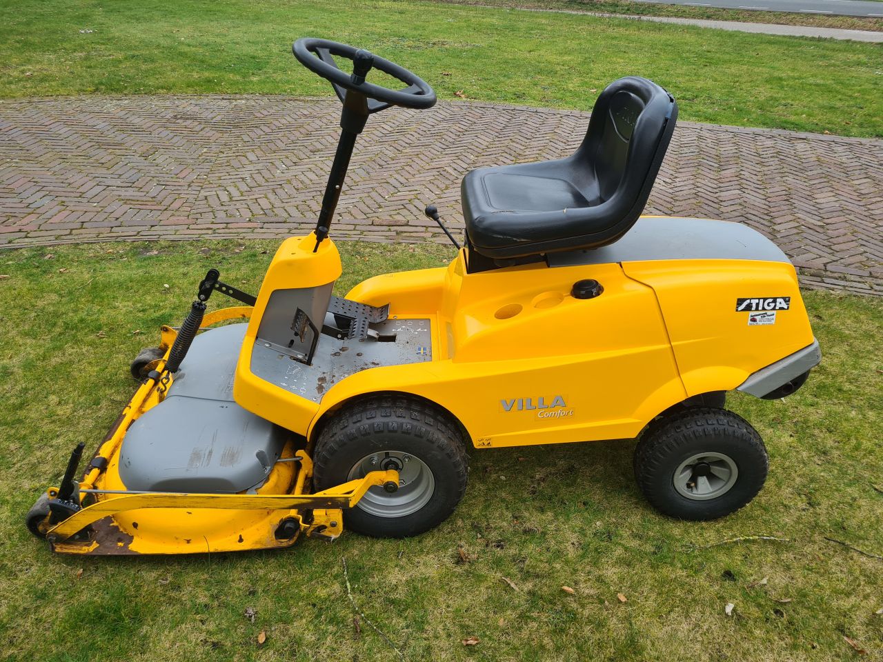 Stiga villa frontmaaier mulch maaier mulchmaaier hydrostaat.