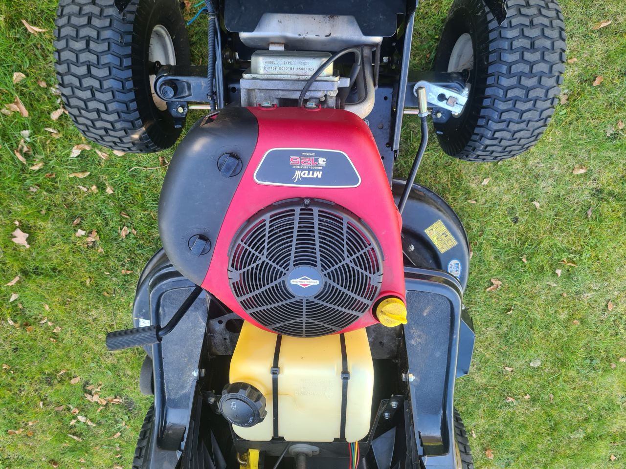 MTD zitmaaier met opvangbak.