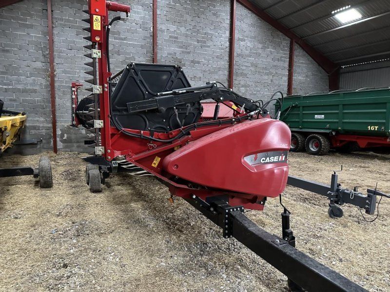 Case IH 25 F. VARIFEED