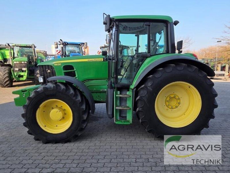 John Deere 6630