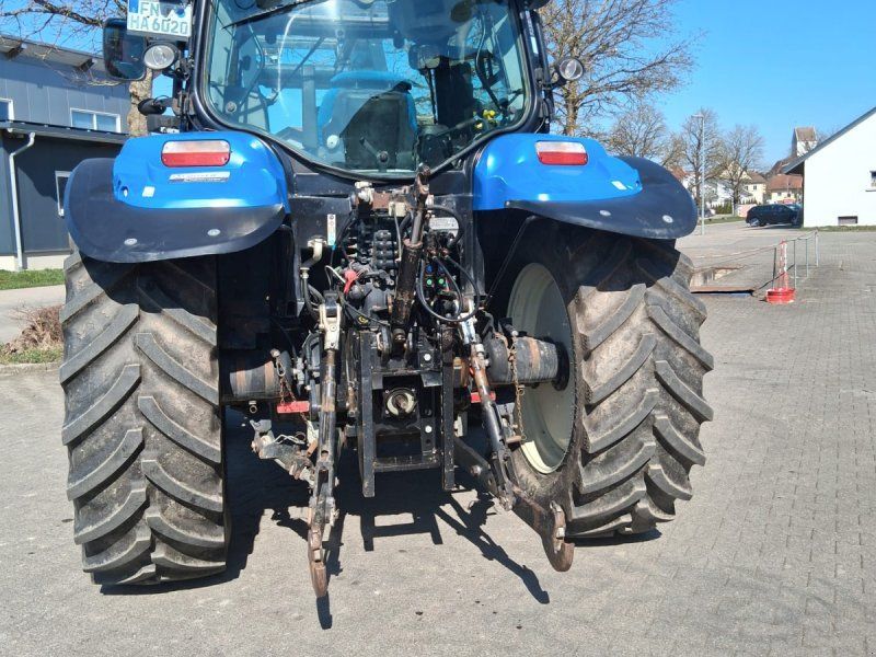 New Holland T6020 Elite