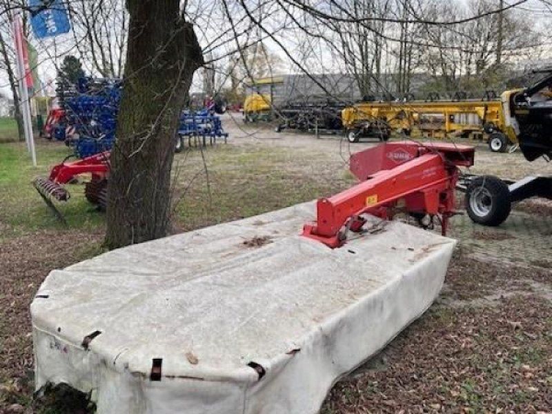 Kuhn GMD 802 Lift Control