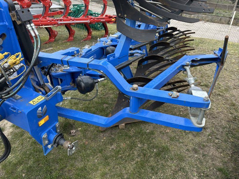 New Holland PHVH 4+1