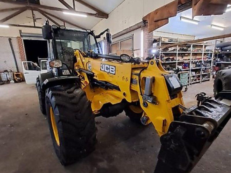 JCB TM 320 TELESKOPRADLADER