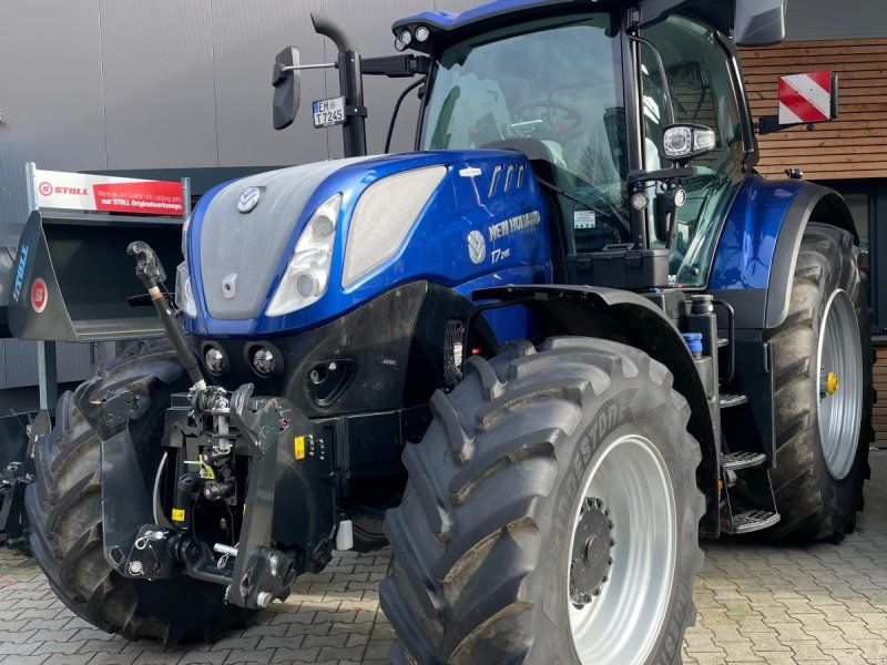 New Holland t7.245