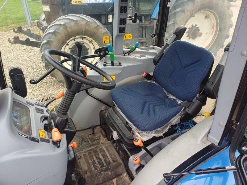New Holland BOOMER 55 CAB STG. V