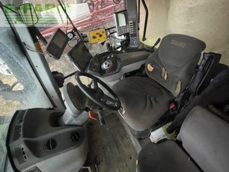 Claas ARION 650