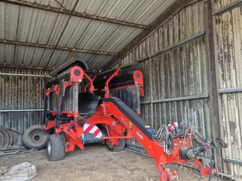 Kuhn merge maxx 950