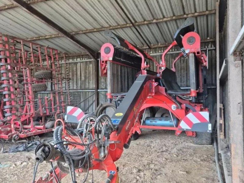 Kuhn merge maxx 950