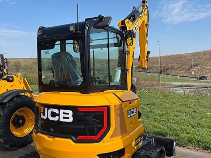 JCB 35Z-1
