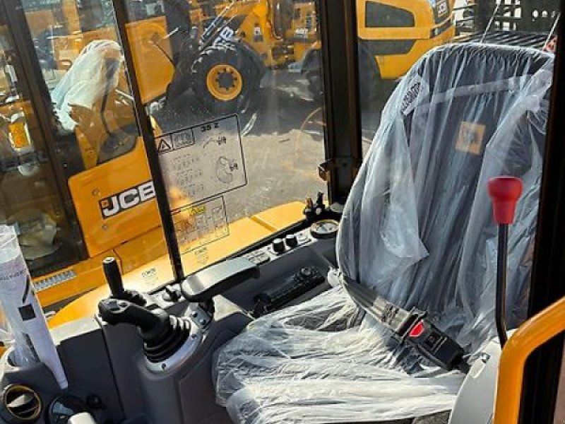 JCB 35Z-1