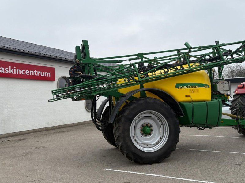 John Deere 740i 24M