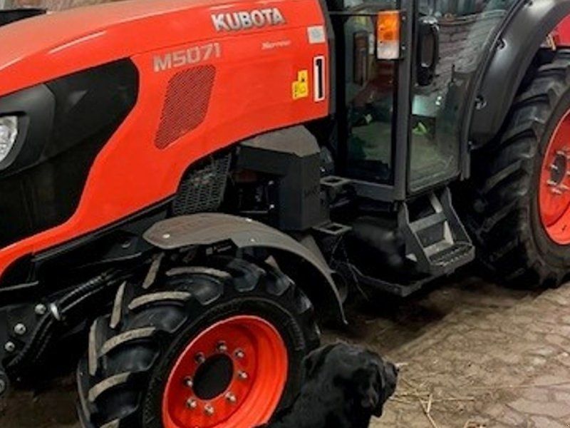 Kubota M5-071N Narrow