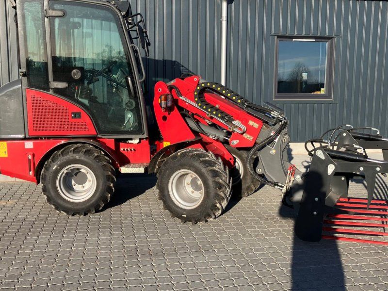 W1650CT BERNARDS W1650CT kun 46 timer Kommune maskine