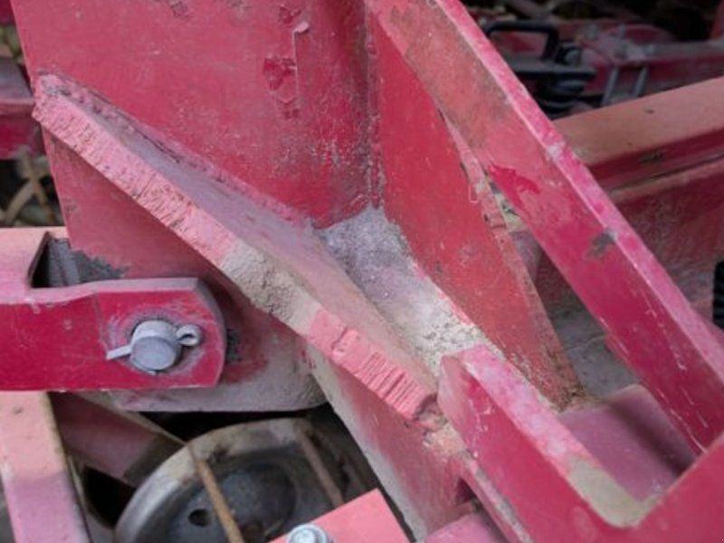 Kongskilde 7 meter germinator med CROSKILL tromle bagerst. Velnet til roe