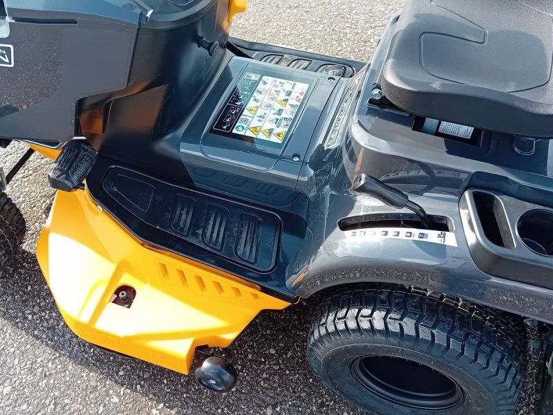 Cub Cadet LT3 R102 Rasen