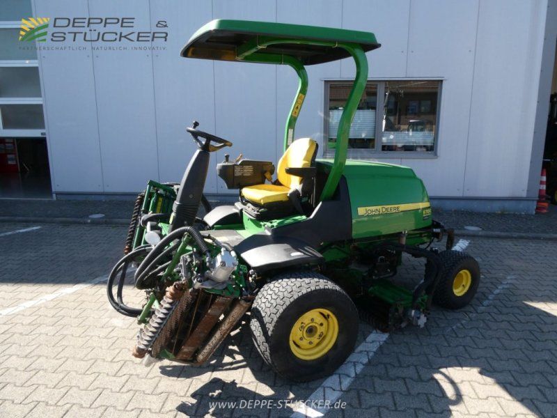 John Deere 8700
