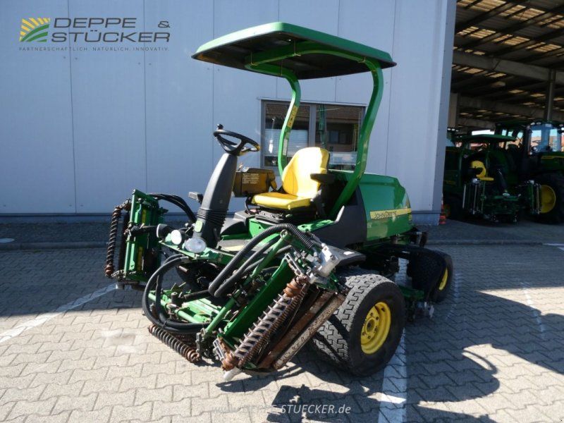John Deere 8700