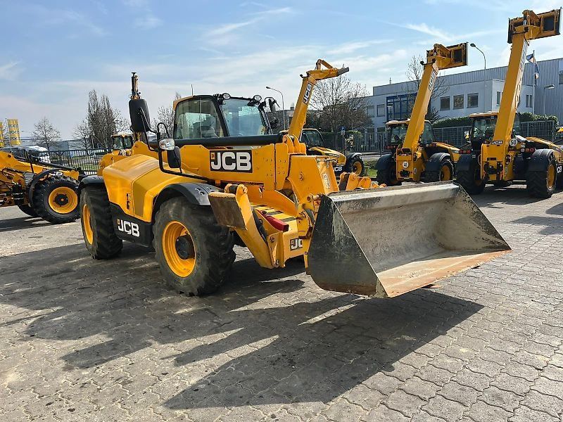 JCB 535-125 HiViz