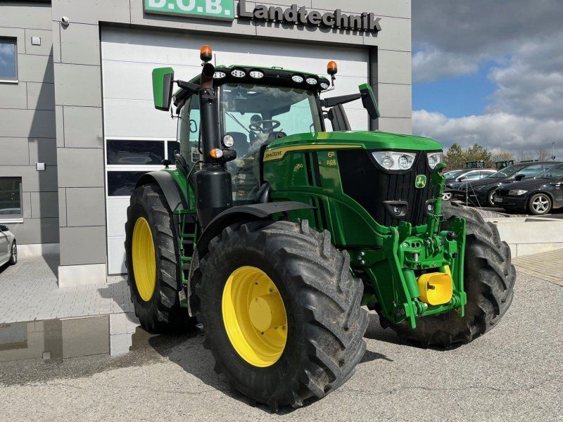 John Deere 6R 250 6R250