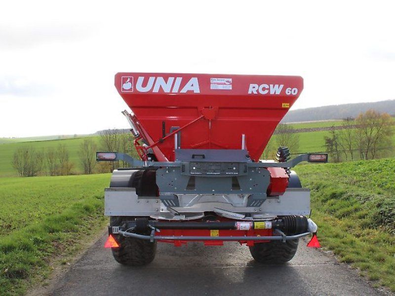 Unia RCW 60 Kalkstreuer Düngerstreuer 6000 L