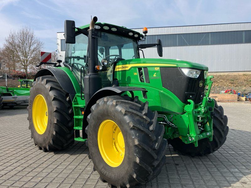 John Deere 6R215 mit FKH und Garantie bis 2028