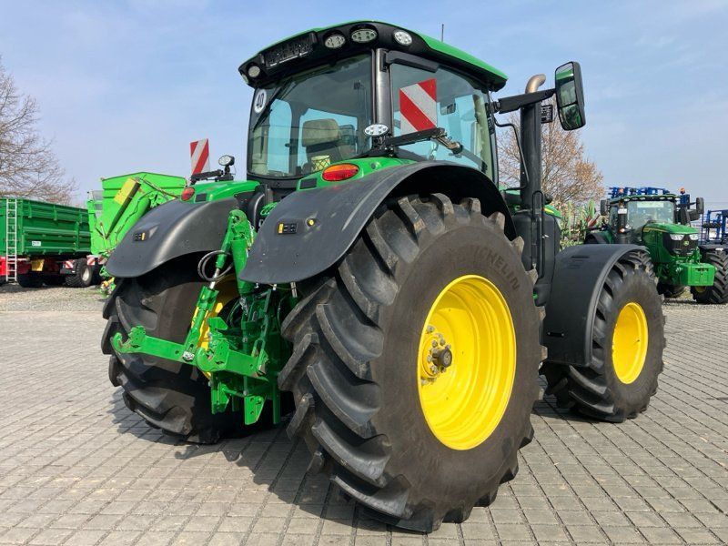 John Deere 6R215 mit FKH und Garantie bis 2028