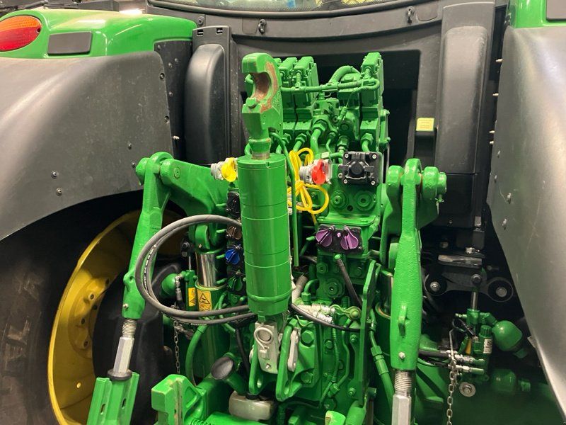 John Deere 6R215 mit FKH & FZW/ Garantie bis 2028