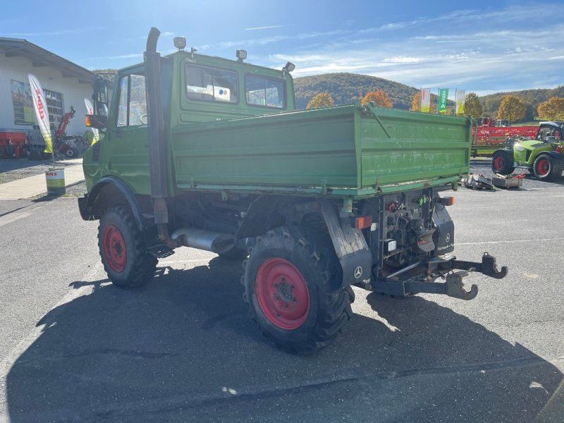 Mercedes-Benz Unimog 424