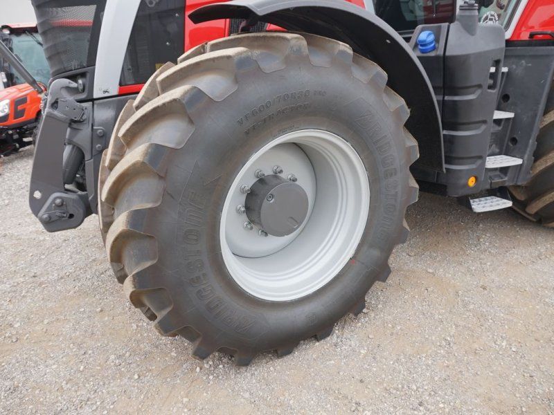 Massey Ferguson 8S.305 Dyna-VT