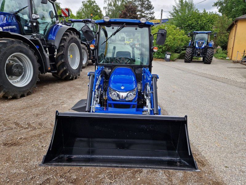 New Holland Boomer 25 C
