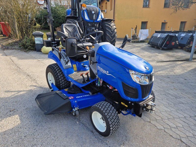 New Holland Boomer 25 C
