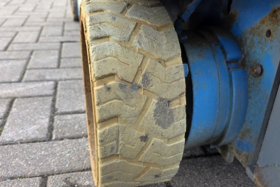 Genie GS1932 Electric, Working Height 7.8 m, 227kg Capac