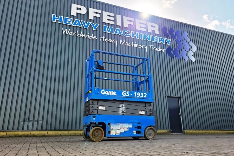 Genie GS1932 Electric, Working Height 7.8 m, 227kg Capac