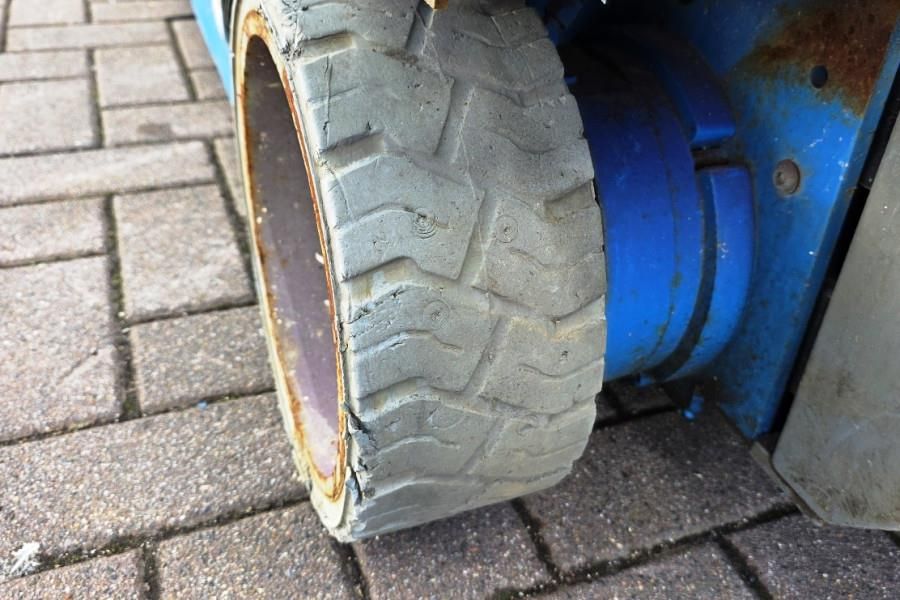 Genie GS1932 Electric, Working Height 7.8 m, 227kg Capac