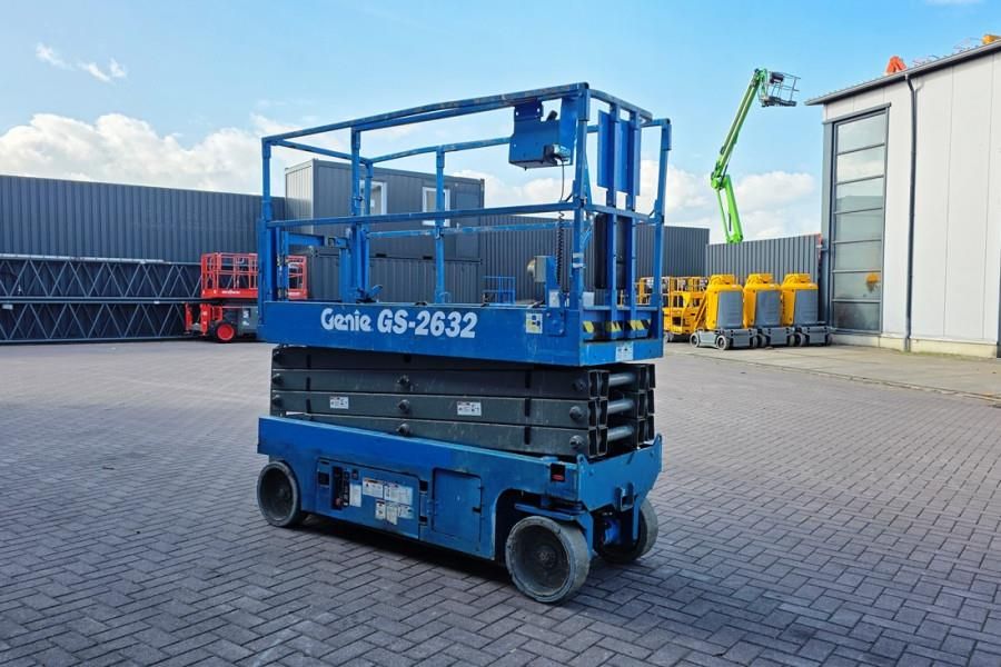 Genie GS2632 Electric, 10m Working Height, Non Marking T