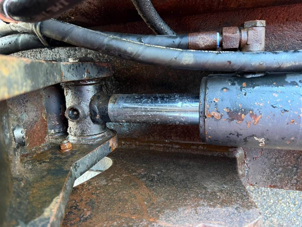 4 Different tiltbucket / kantelbak / Schwenklöffel