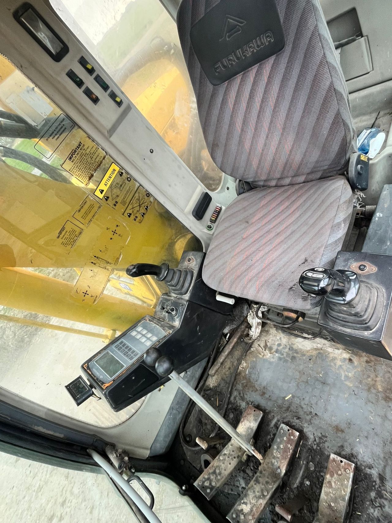 Furukawa 625 Graafmachine rupskraan