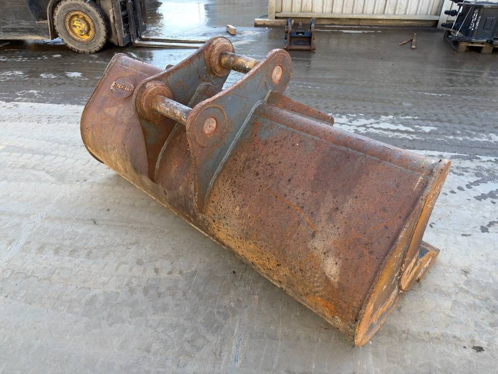 Miller Geith Volvo EC210 / EC220